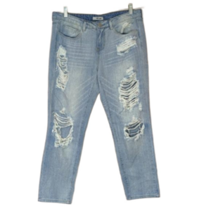 NWOT Refuge Womens Jeans Size 8 Straight Leg Distressed‎ Ripped Light Wash